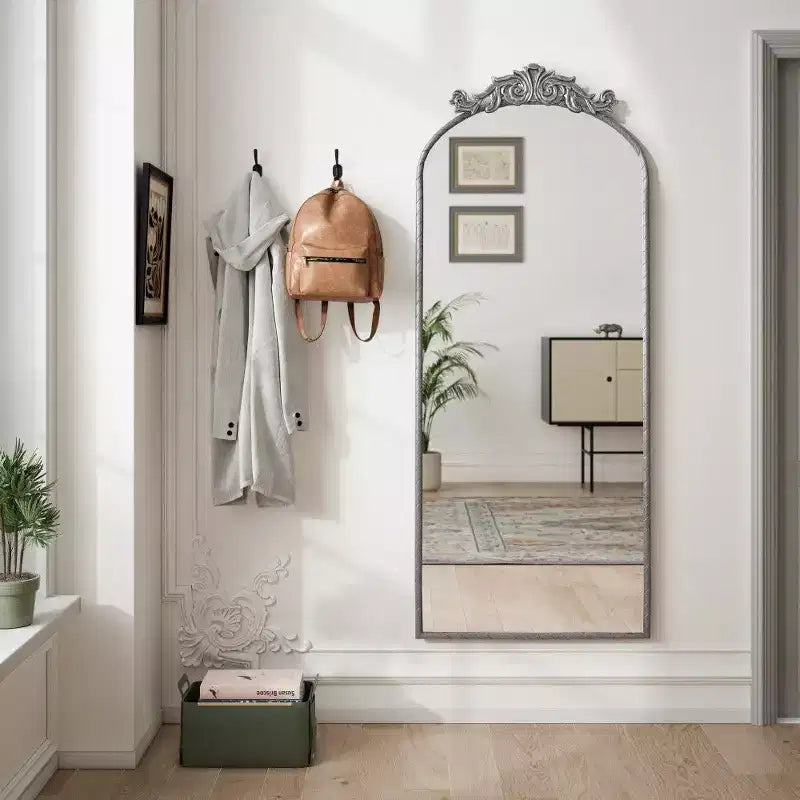 Specchio a parete a figura intera 58x24 con pannello posteriore in MDF