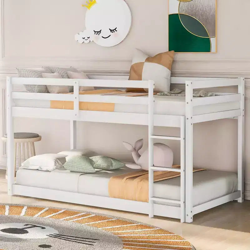 Letto a Castello a Terra (due Letti Singoli) con Scaletta e Sponda di Sicurezza