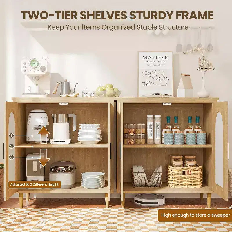 Credenza con Ante in Rattan e Gambe in Legno Massello