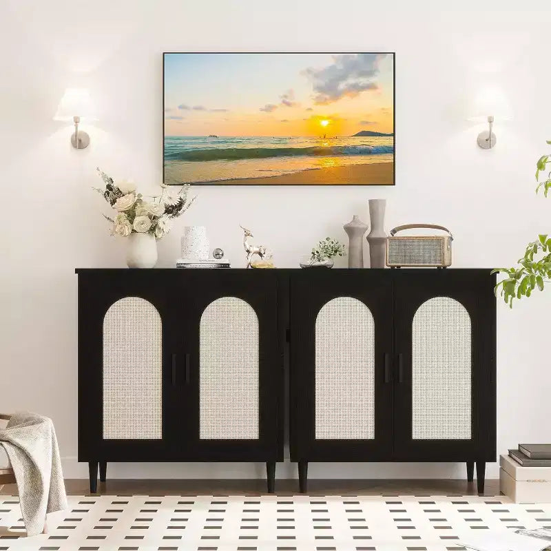 Credenza con Ante in Rattan e Gambe in Legno Massello