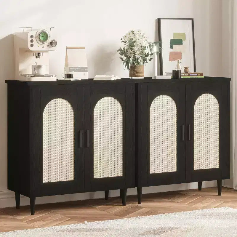 Credenza con Ante in Rattan e Gambe in Legno Massello